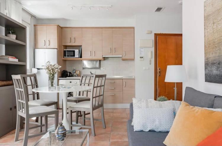 Apartamentos La Llum アリカンテ エクステリア 写真