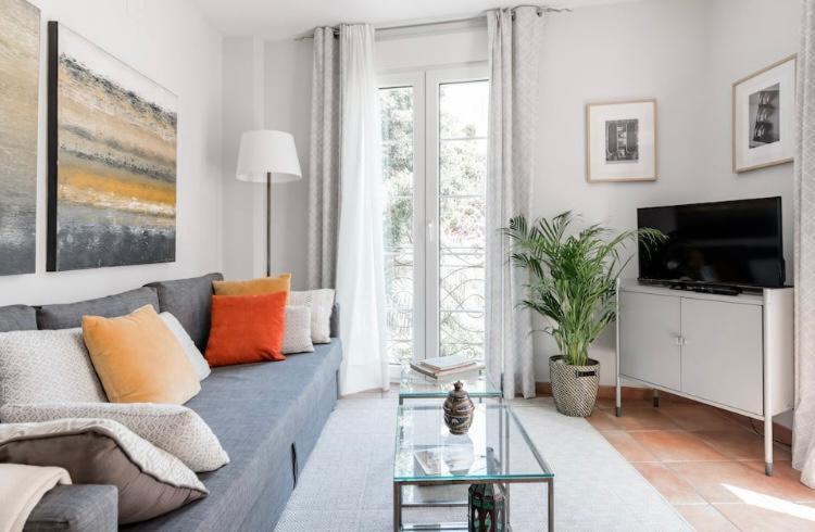 Apartamentos La Llum アリカンテ エクステリア 写真
